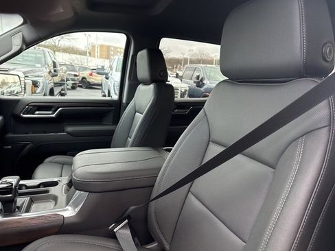 New 2026 GMC Sierra 1500 SLT w/ SLT Premium Package image 15