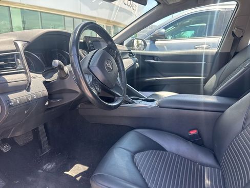 Used 2024 Toyota Camry SE FWD image 8