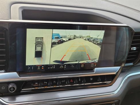 Used 2024 Chevrolet Silverado 1500 High Country w/ High Country Premium Package image 27