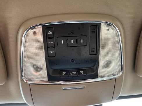 Used 2020 Jeep Grand Cherokee Limited AWD/4WD image 31