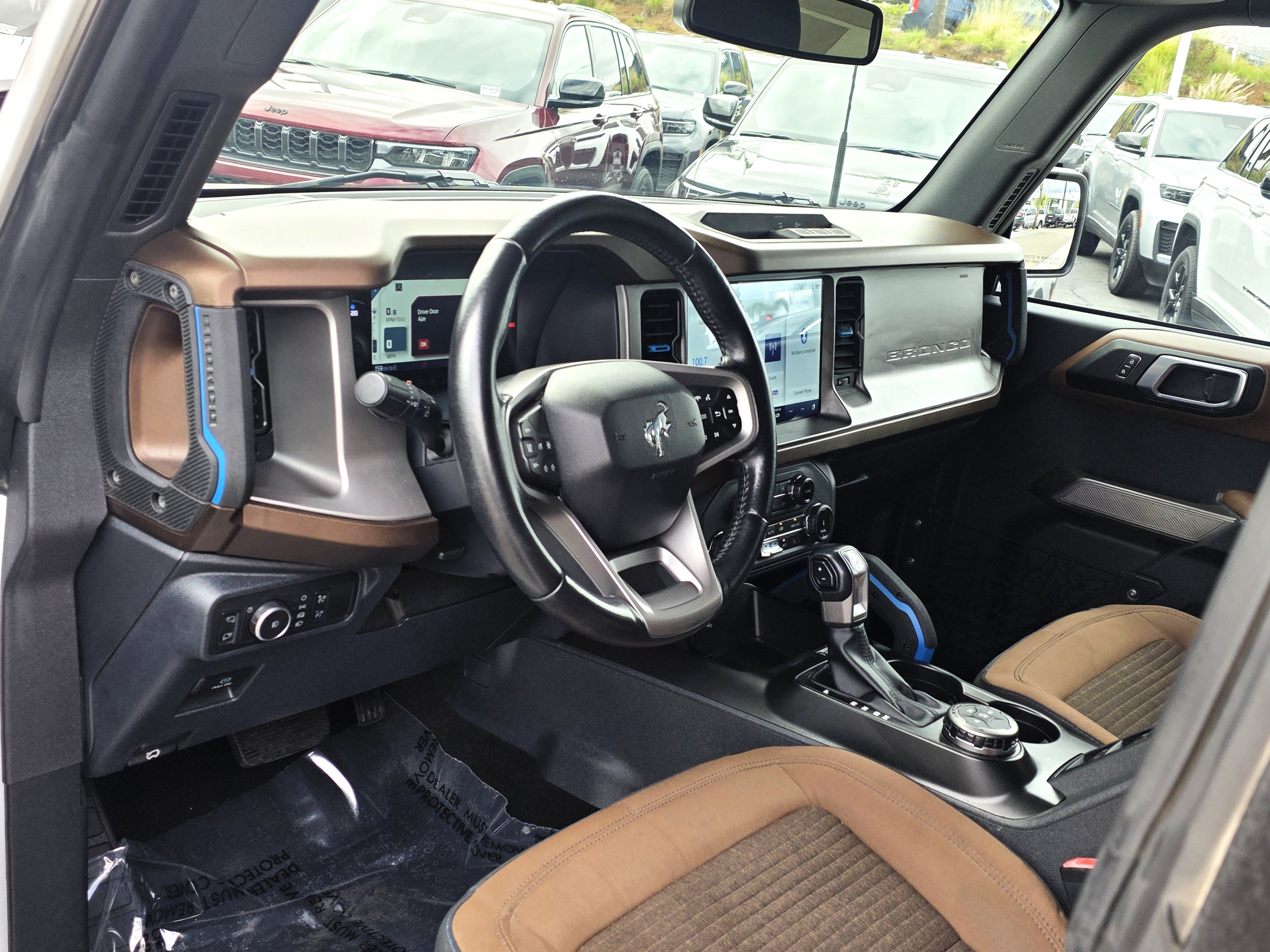 Used 2022 Ford Bronco Outer Banks AWD/4WD image 11