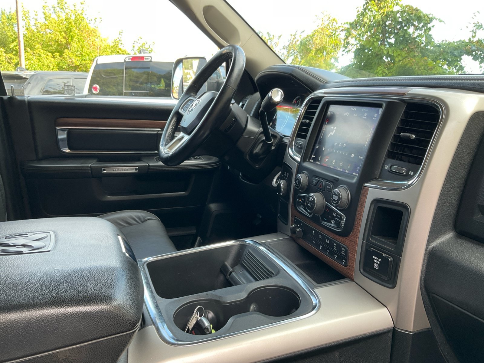 Used 2018 RAM 3500 Laramie AWD/4WD image 18