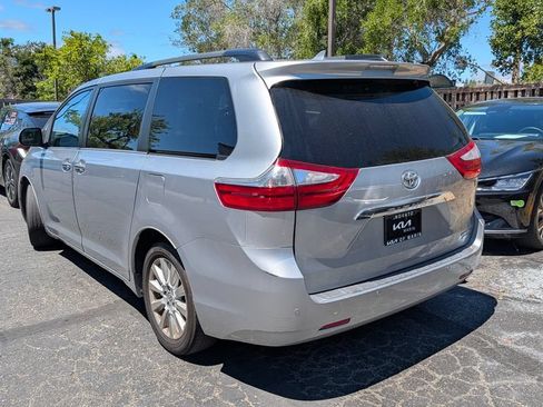 Used 2015 Toyota Sienna Limited Premium AWD/4WD image 3