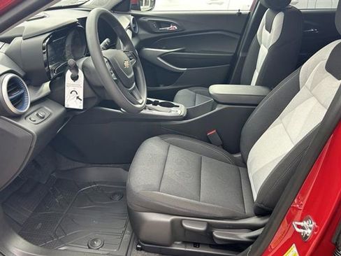 New 2026 Chevrolet Trax LS w/ LS Convenience Package image 10