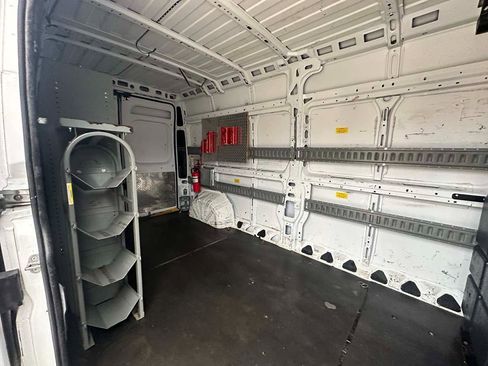 Used 2020 RAM ProMaster 2500 w/ Interior Convenience Group image 17