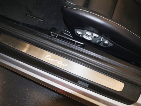 Used 2016 Porsche 911 Turbo image 25