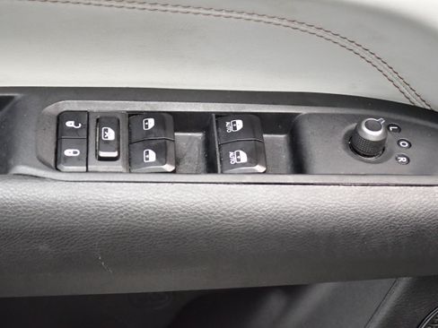 Used 2025 Jeep Compass Limited AWD/4WD image 16