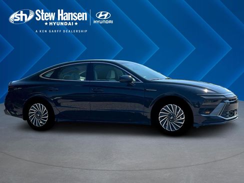 New 2026 Hyundai Sonata SEL FWD image 11