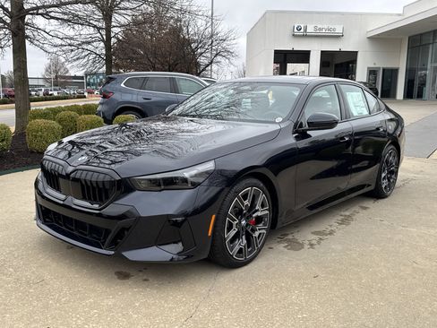 New 2026 BMW 540i xDrive w/ M Sport Package image 1