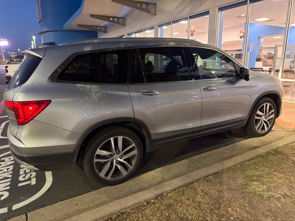Used 2018 Honda Pilot Touring image 4