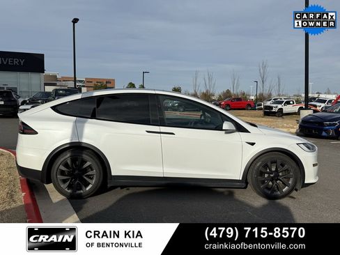 Used 2022 Tesla Model X image 8