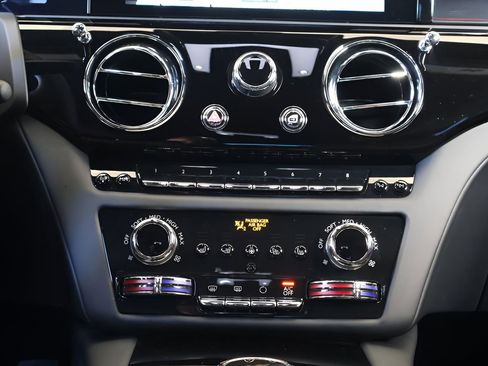 Certified 2024 Rolls-Royce Ghost AWD/4WD image 19
