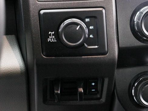 Used 2022 Ford F250 XL w/ STX Appearance Package image 29