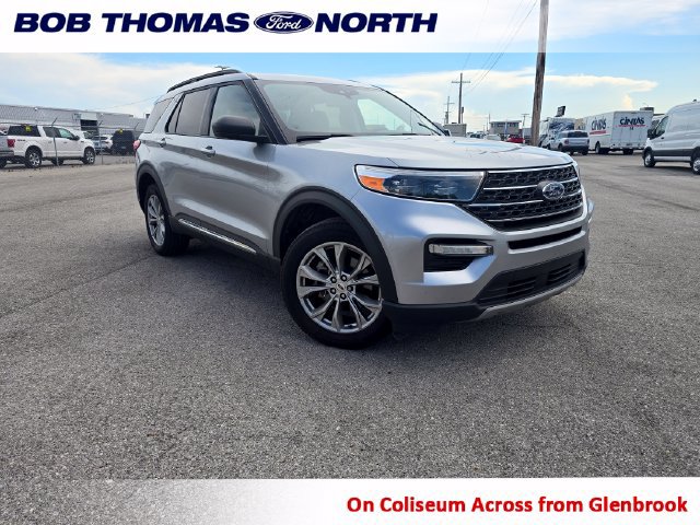 Used 2024 Ford Explorer XLT w/ Equipment Group 202A AWD/4WD image 1