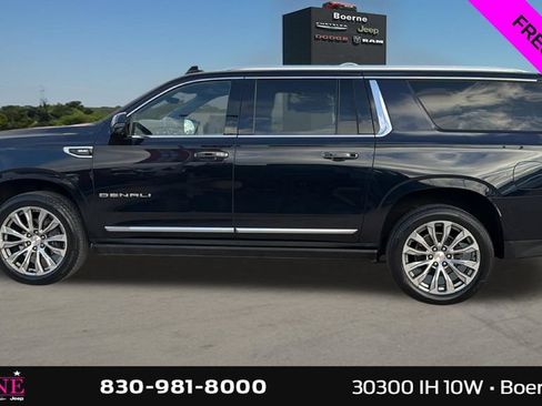 Used 2022 GMC Yukon XL Denali w/ Denali Premium Package RWD image 6