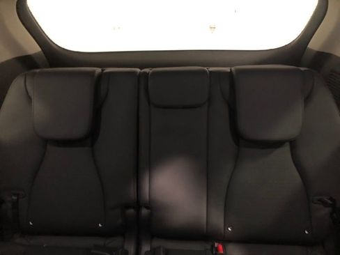 New 2026 Kia Carnival SX Prestige image 16