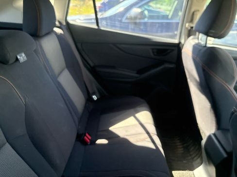 Used 2021 Subaru Crosstrek 2.0i Premium w/ Moonroof Package AWD/4WD image 10