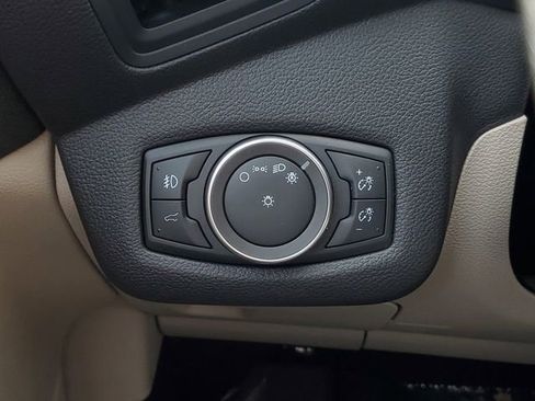 Certified 2019 Ford Escape SE image 14