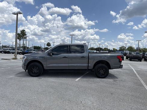 Used 2025 Ford F150 Lightning XLT AWD/4WD image 5