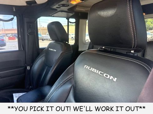 Used 2016 Jeep Wrangler Unlimited Rubicon AWD/4WD image 14