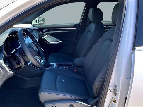 New 2025 Audi Q3 2.0T Premium image 27