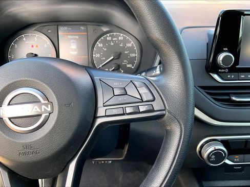Used 2024 Nissan Altima 2.5 S FWD image 24