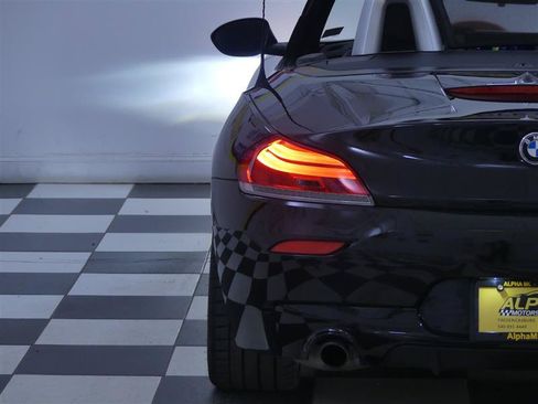 Used 2015 BMW Z4 sDrive35is RWD image 32