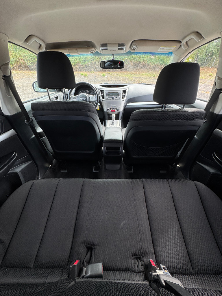 Used 2011 Subaru Outback 2.5i Premium AWD/4WD image 13