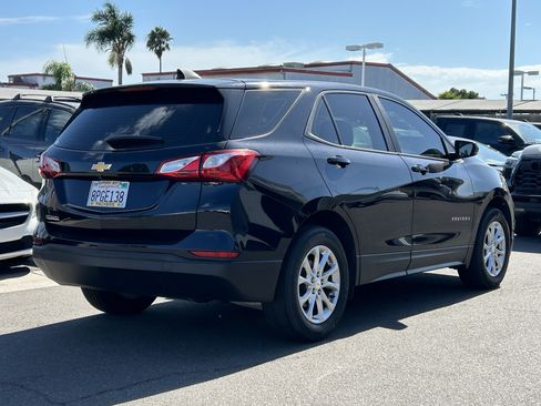 Used 2020 Chevrolet Equinox LS FWD image 3