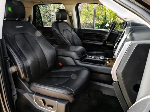 Used 2021 Ford Expedition Max Platinum image 36