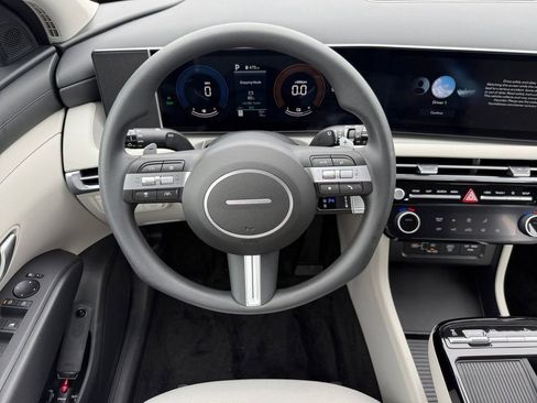 New 2026 Hyundai Tucson Blue SE image 14