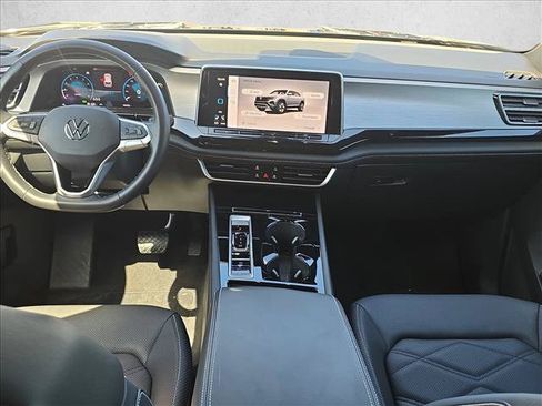 Certified 2026 Volkswagen Atlas Cross Sport SE w/ Panoramic Sunroof Package FWD image 20