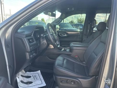 Used 2024 Chevrolet Tahoe RST w/ Luxury Package AWD/4WD image 16