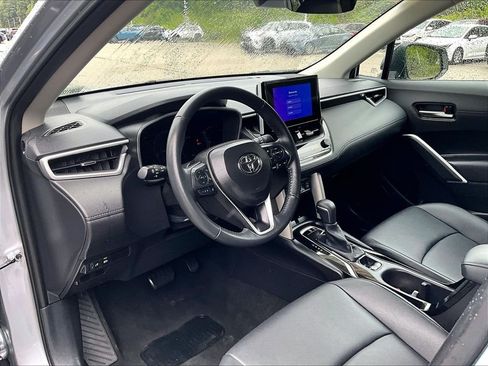 Certified 2025 Toyota Corolla Cross XLE AWD/4WD image 8