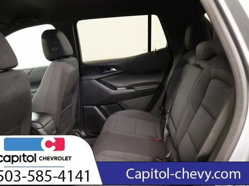 Used 2025 Chevrolet Equinox LT image 28