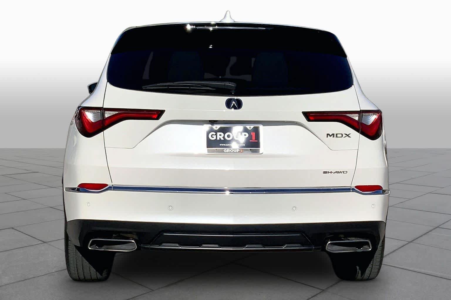 Used 2024 Acura MDX w/ Technology Package AWD/4WD image 5