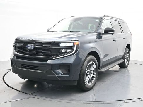 New 2025 Ford Expedition Active image 1