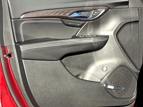 Used 2023 Buick Envision Avenir image 17