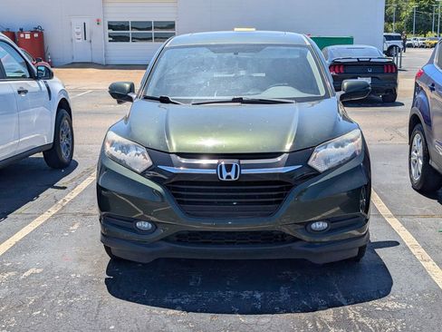 Used 2017 Honda HR-V EX image 5