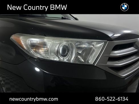 Used 2013 Toyota Highlander SE image 26