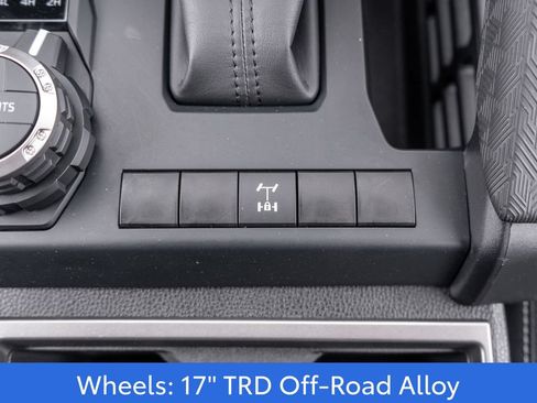 Used 2025 Toyota Tacoma TRD Off-Road AWD/4WD image 29