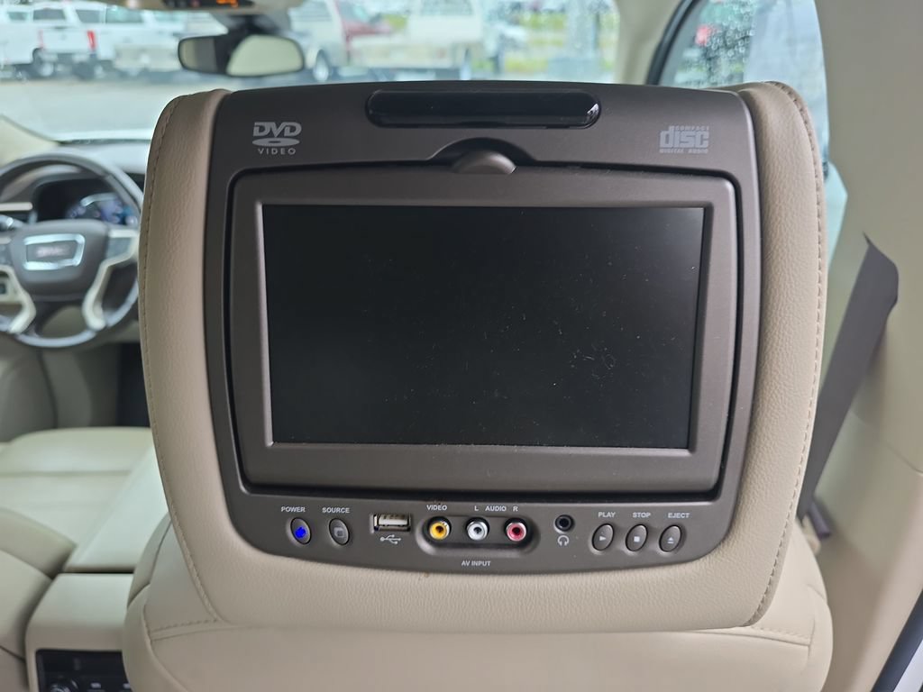 Used 2018 GMC Acadia Denali w/ Technology Package FWD image 18