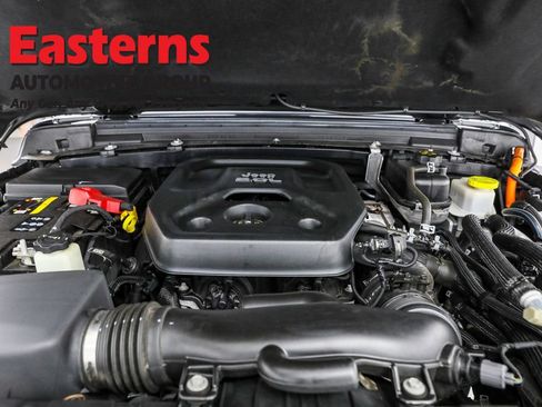 Used 2022 Jeep Wrangler Unlimited Rubicon 4xe w/ Cold Weather Group image 7