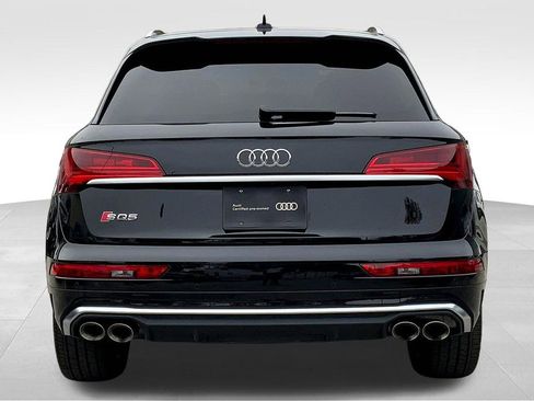 Certified 2025 Audi SQ5 Prestige image 4