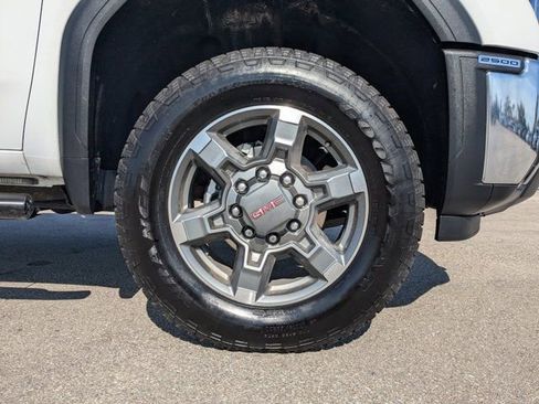 Used 2025 GMC Sierra 2500 SLE w/ SLE Value Package; image 13