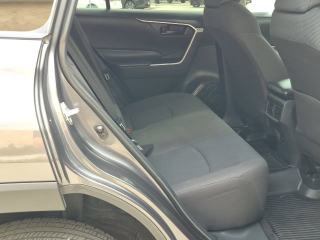 Used 2024 Toyota RAV4 LE FWD image 19