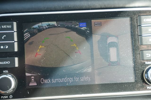 Used 2018 Nissan Kicks SR w/ Premium Package FWD image 27