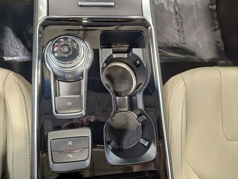 Used 2020 Ford Edge Titanium image 24