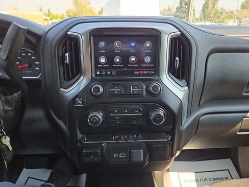 Used 2022 Chevrolet Silverado 3500 LT AWD/4WD image 22