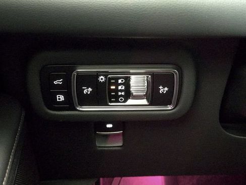 Used 2026 Lincoln Nautilus Reserve AWD/4WD image 20